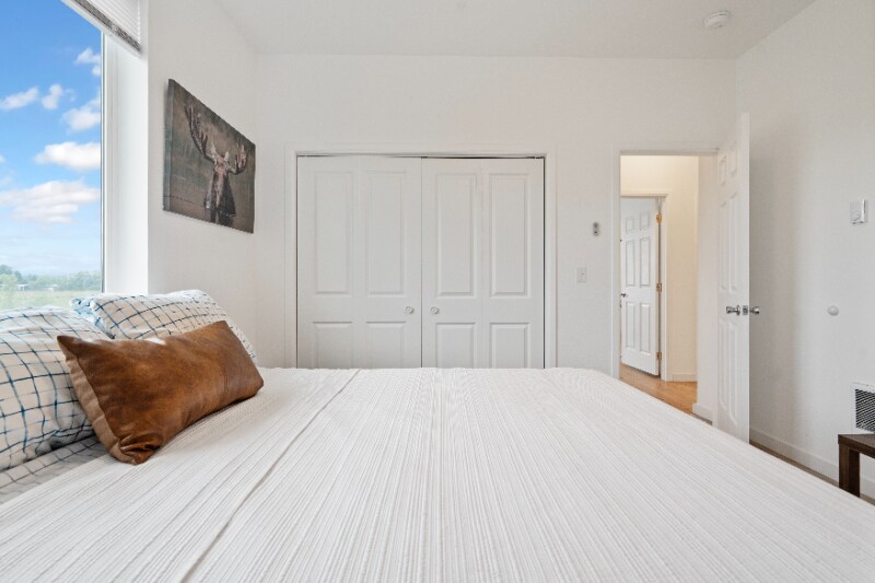 Building Photo - 228 Jensen Rd