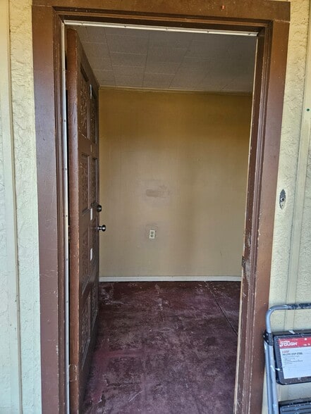 Building Photo - 1723 W 18th St