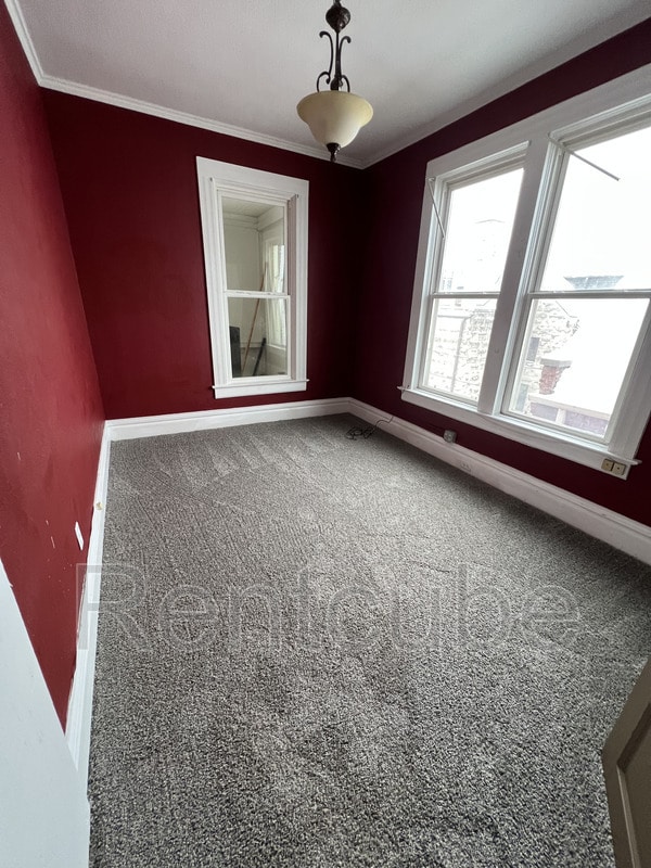 Building Photo - 1131 Main St