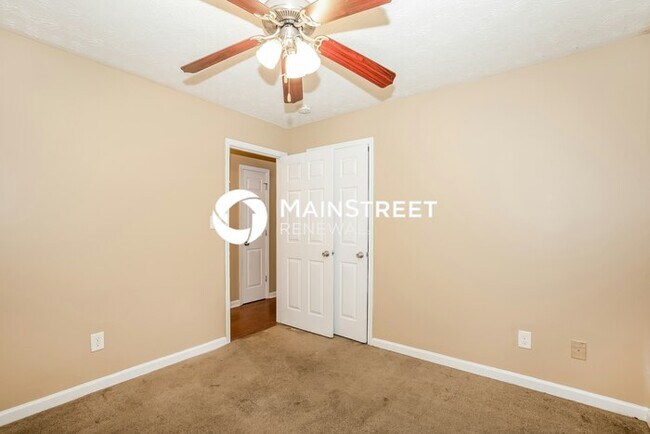 Building Photo - 3 Bedroom Pet-Friendly Home in Conyers, GA with Main Street Renewal