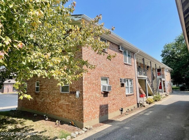 Building Photo - 3909 S 3rd St