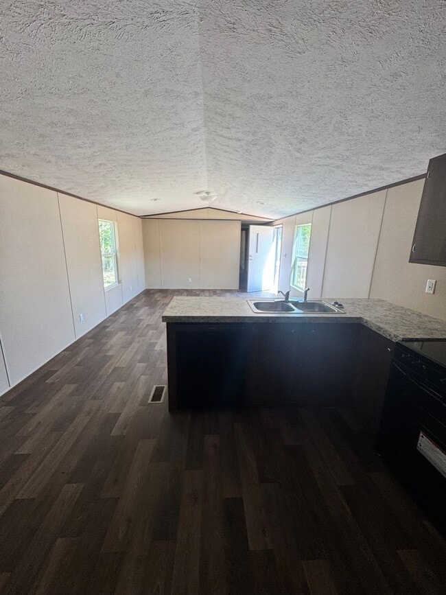 Building Photo - 3/2 New Single Wide in Cleveland County, NC