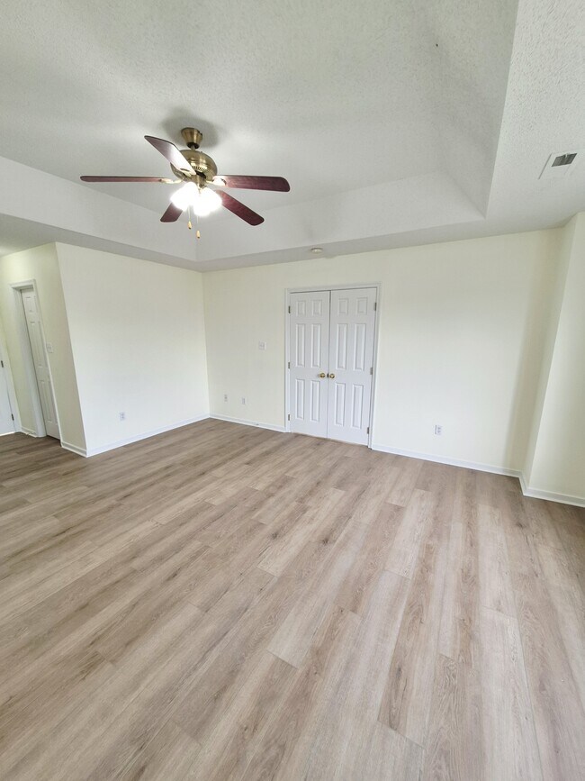 Building Photo - 7221 Oakmere Ct