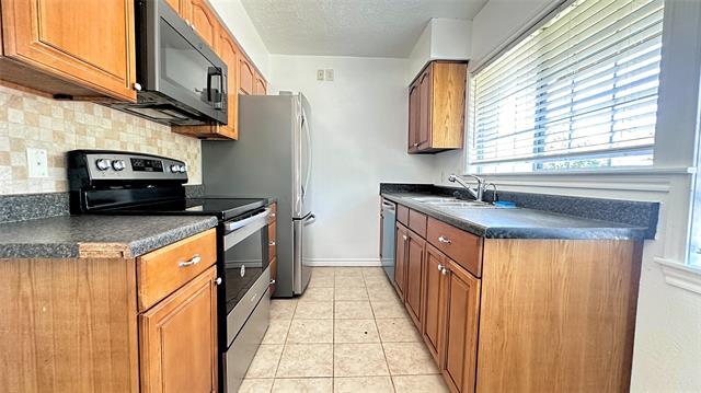 Building Photo - 1301 Quail Dr