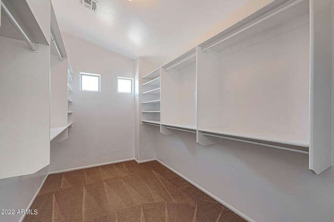 Building Photo - Gorgeous 5 Bedroom home with 3 Bathrooms and 3 car garage in Tolleson