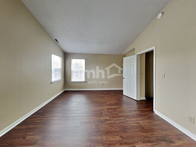 Building Photo - 11926 Titania Cir