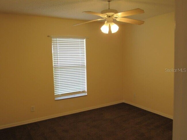 Building Photo - 926 Cork Oak Ln