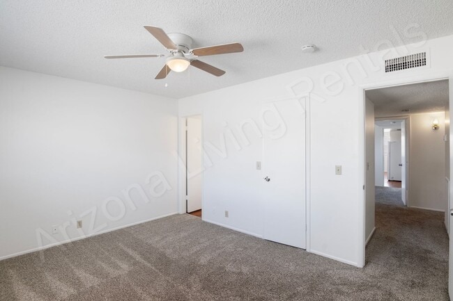 Building Photo - 3431 Truckee Dr