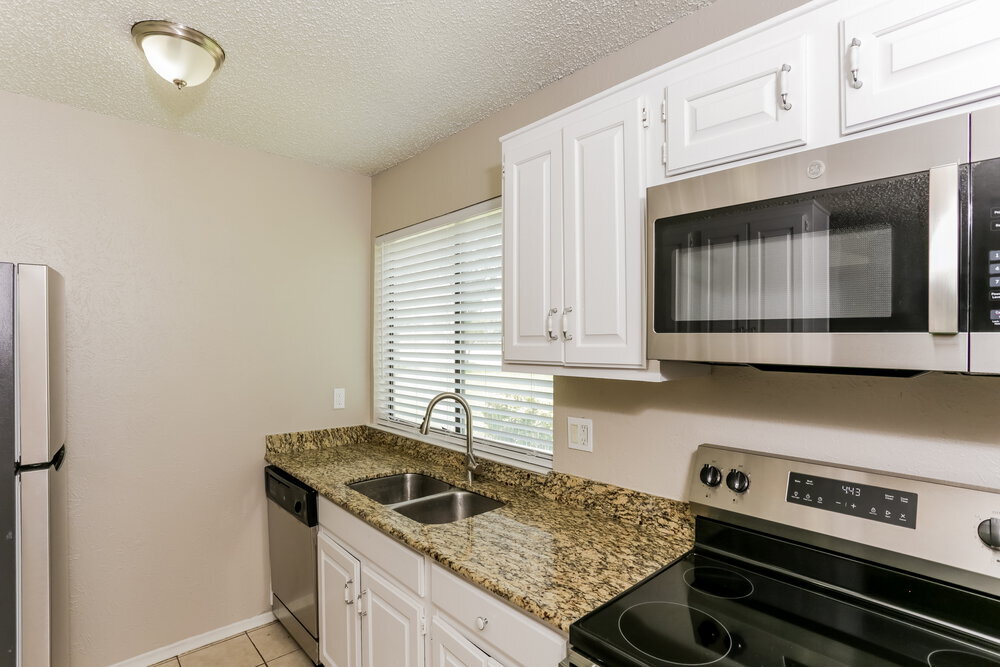 Building Photo - 2505 Crown Cir