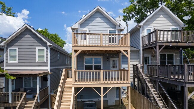 Building Photo - 4609B Kentucky Ave