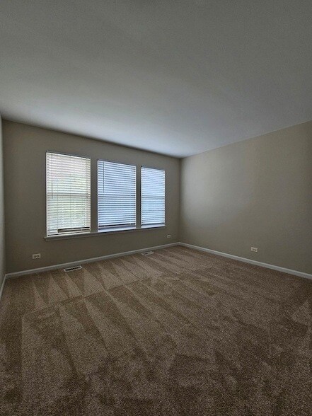 Building Photo - 420 Merry Oaks Rd
