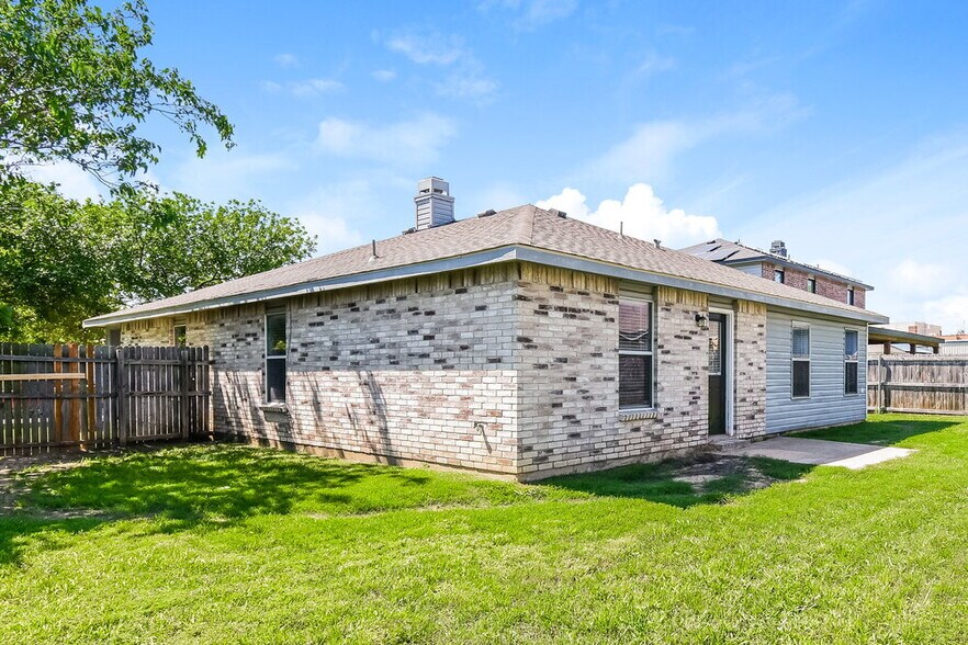 Building Photo - 3808 Kenzie Ct