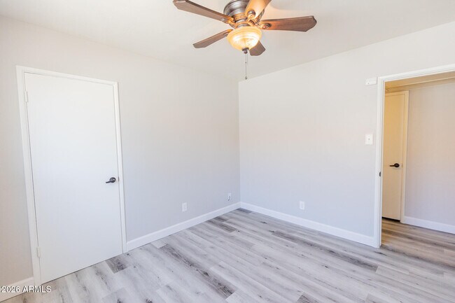 Building Photo - 1305 W Romo Jones St