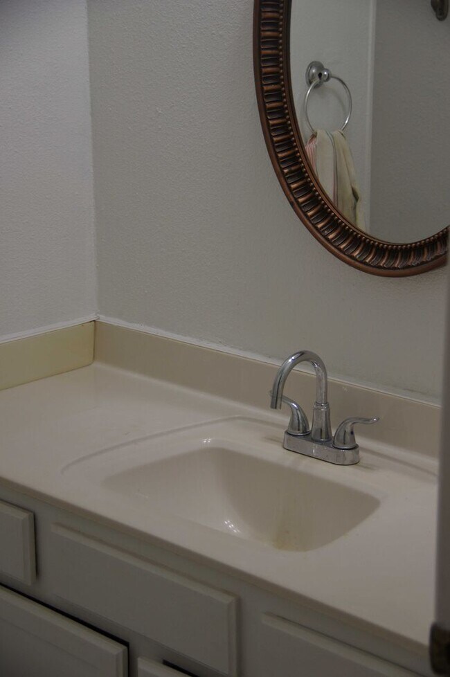 Building Photo - 8015 Forest Ash