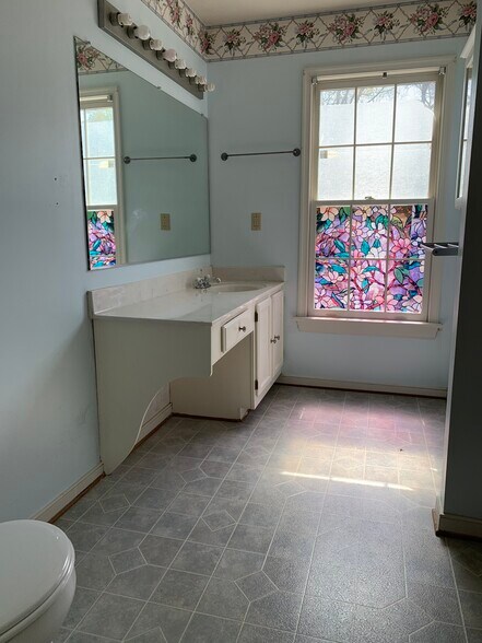 Bath - 12406 McAllen Ct