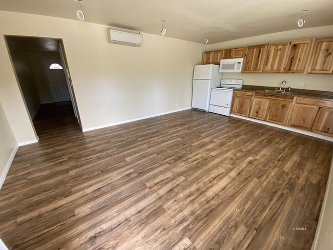 Building Photo - 26500 CA-243