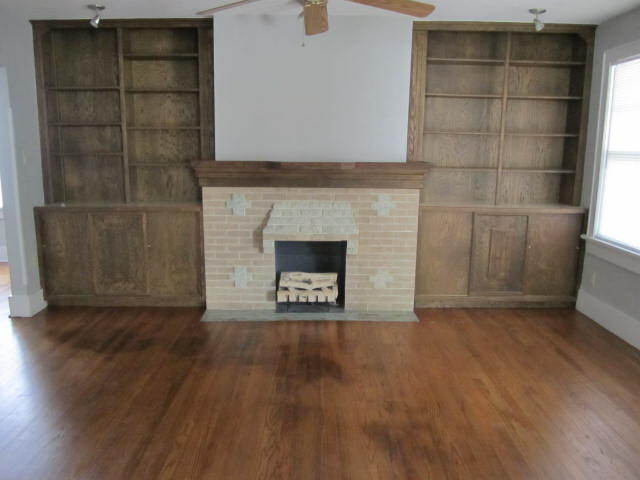 Building Photo - 2813 N Robinson Ave