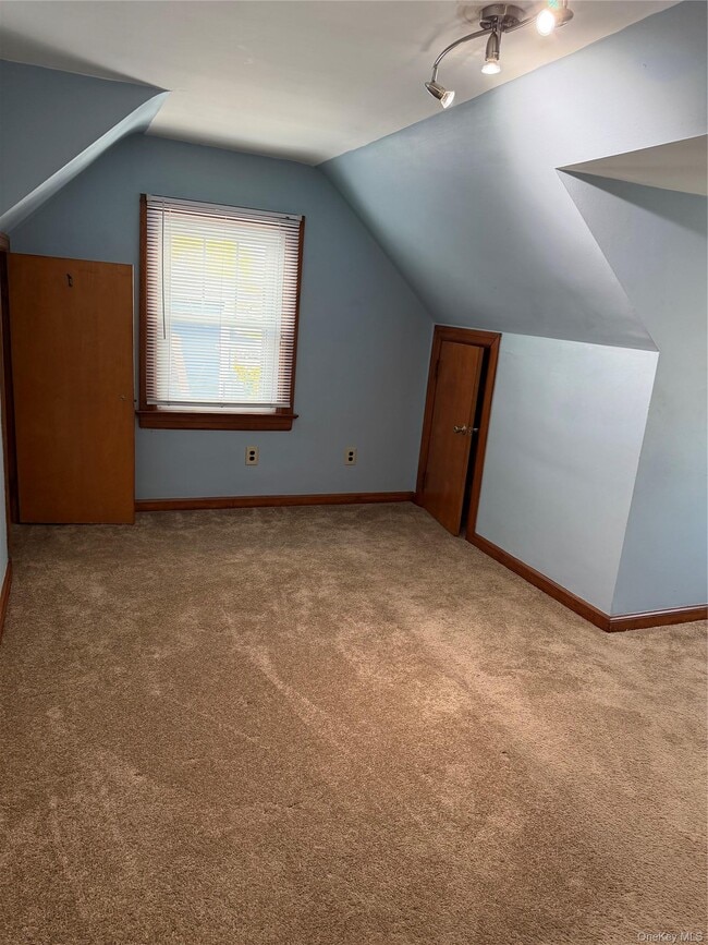 Building Photo - 15 Park St