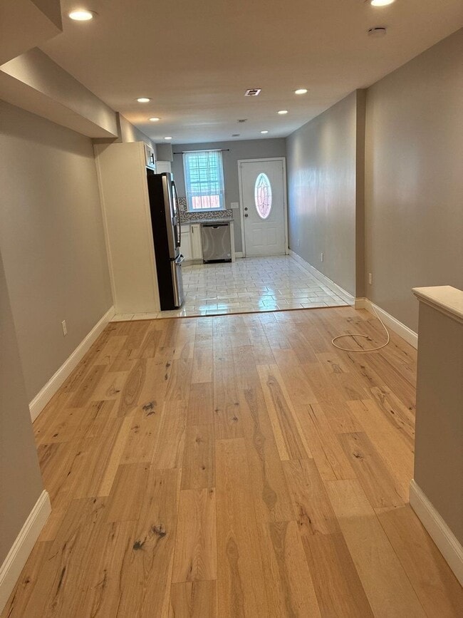 Building Photo - 1403 Race St