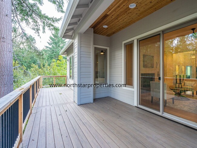 Building Photo - Tranquil Elevated Design in Tigard