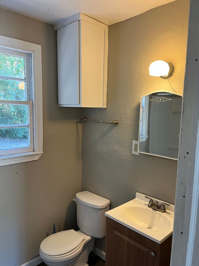 Building Photo - **UPCOMING**Total Electric 2 Bedroom / 1 B...