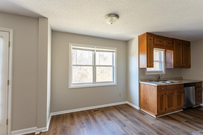 Building Photo - 114 Carnegie Loop