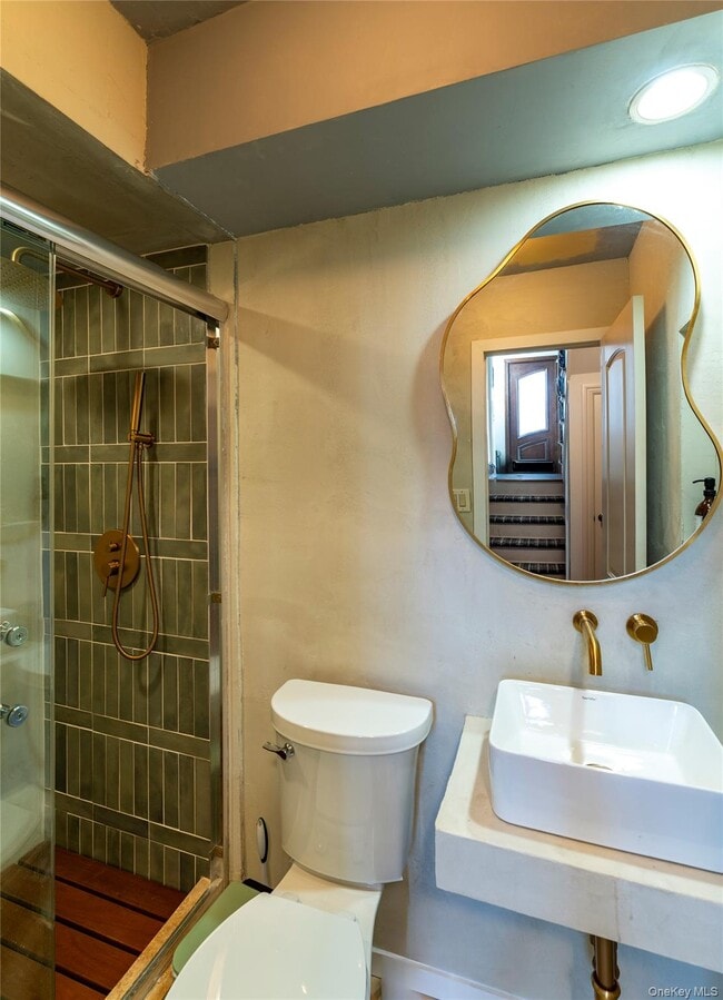 Building Photo - 602 Palmer Dr