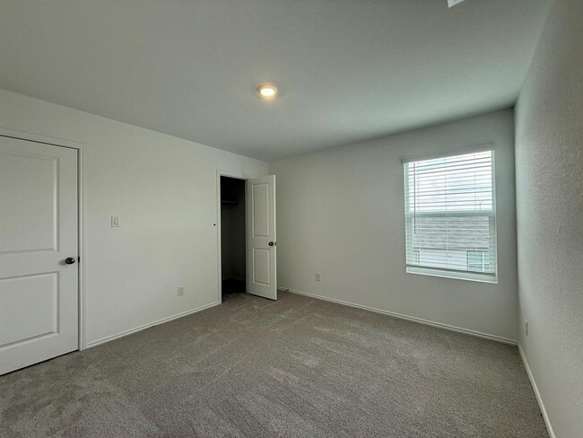 Building Photo - 168 Zircon Ln