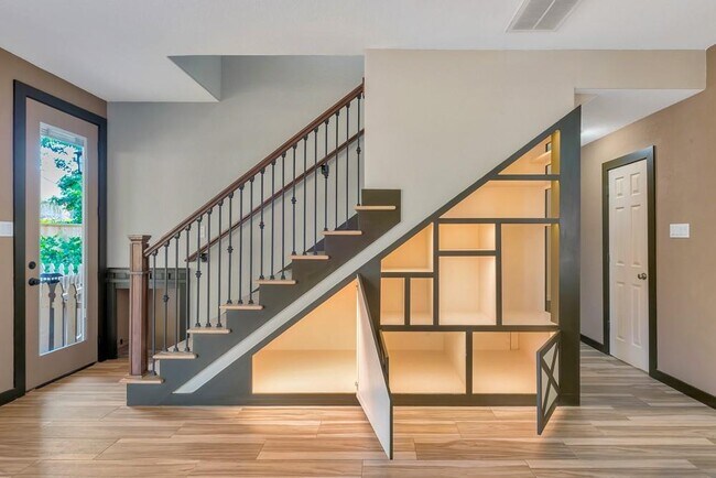 Building Photo - 18 N Star Ridge Cir