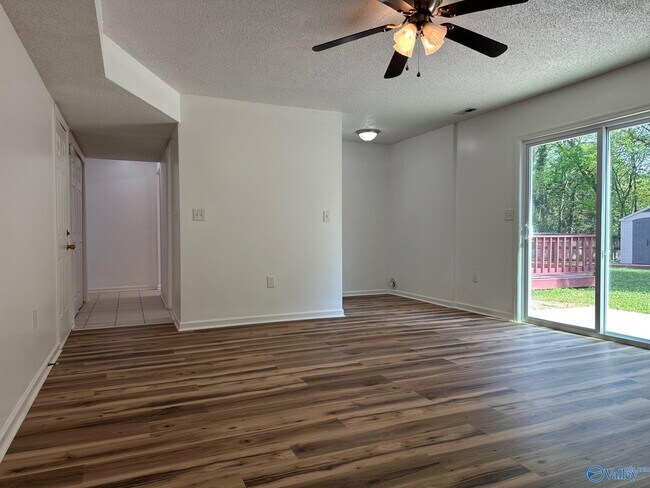Building Photo - 212 Green Springs Ln