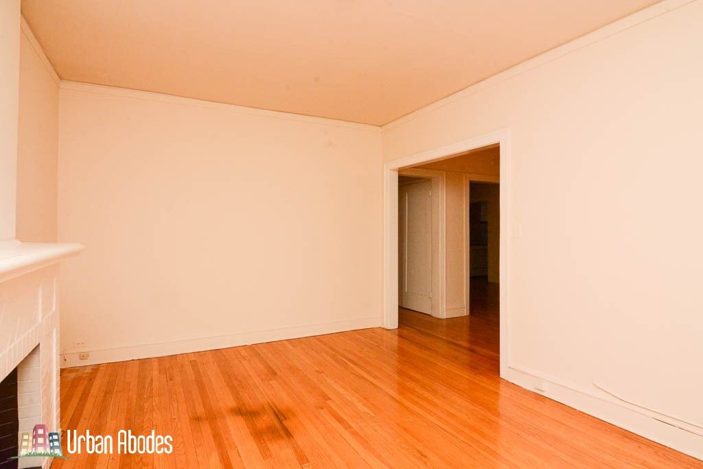 Building Photo - 1312 Oak Ave