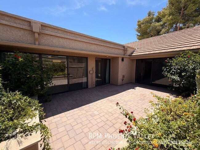 Building Photo - 7826 E San Miguel Ave