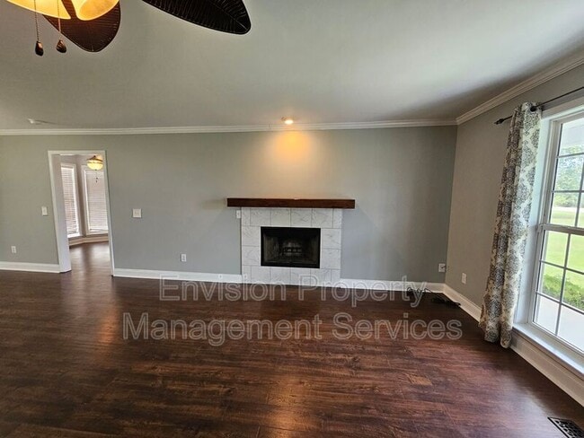 Building Photo - 164 Cliett Rd