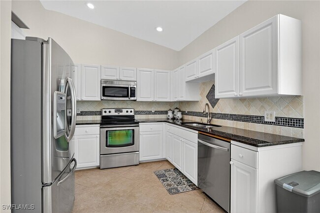 Building Photo - 7092 Timberland Cir