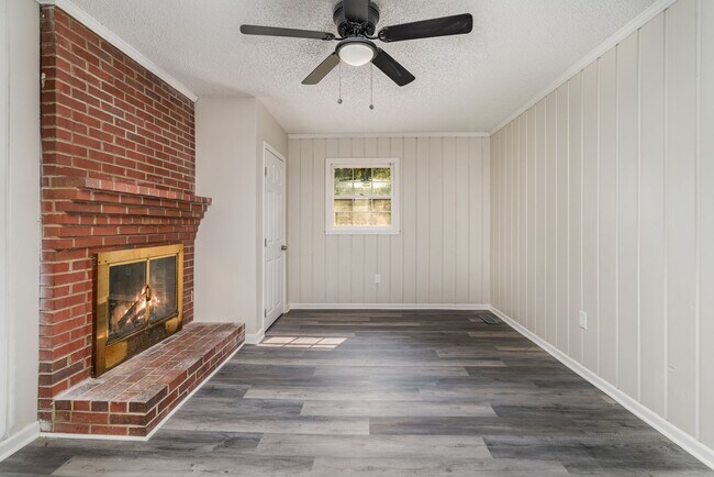 Building Photo - Brand new renovated home in Gallatin 4 bedrooms/2.5 Bathroom