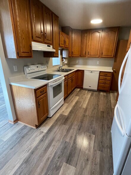 Building Photo - 1422 9th St NW