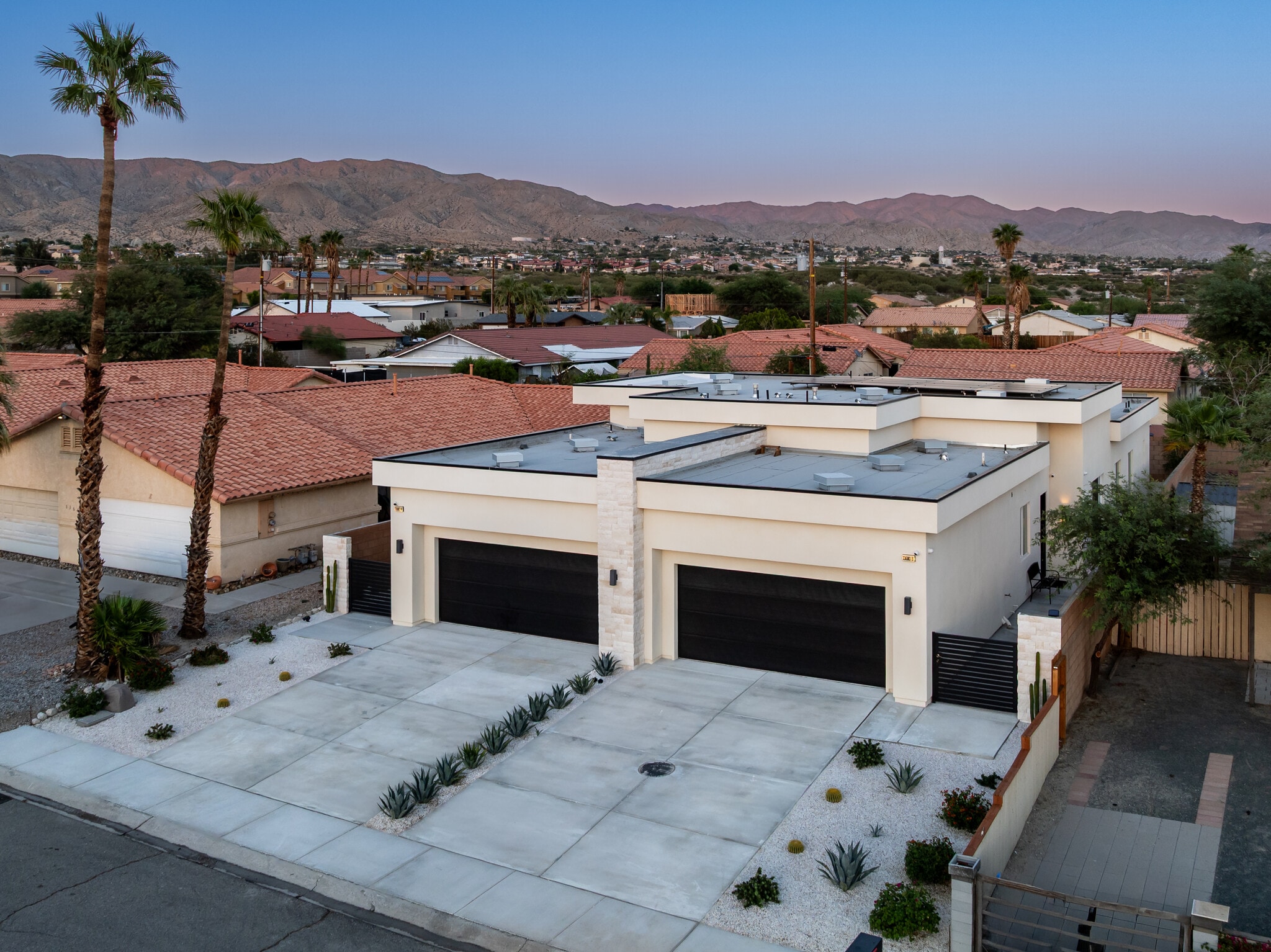 Building Photo - 13680 Mark Dr