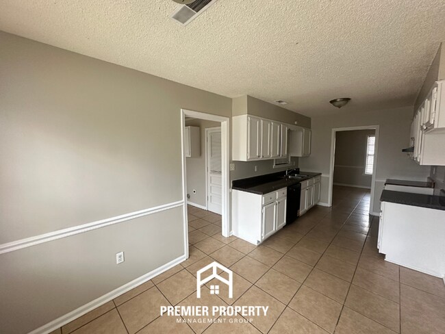 Building Photo - 4505 Stony Point Dr