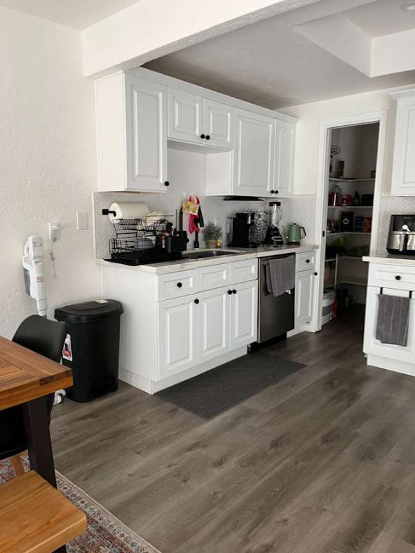 Building Photo - 7967 La Riviera Dr