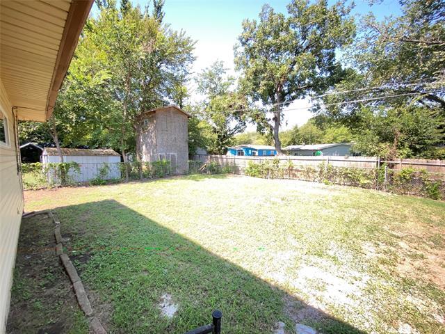 Building Photo - 2115 Ridgeway St