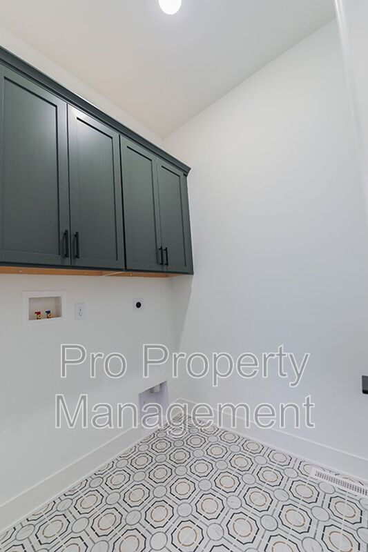 Building Photo - 35 Lookout Rdg