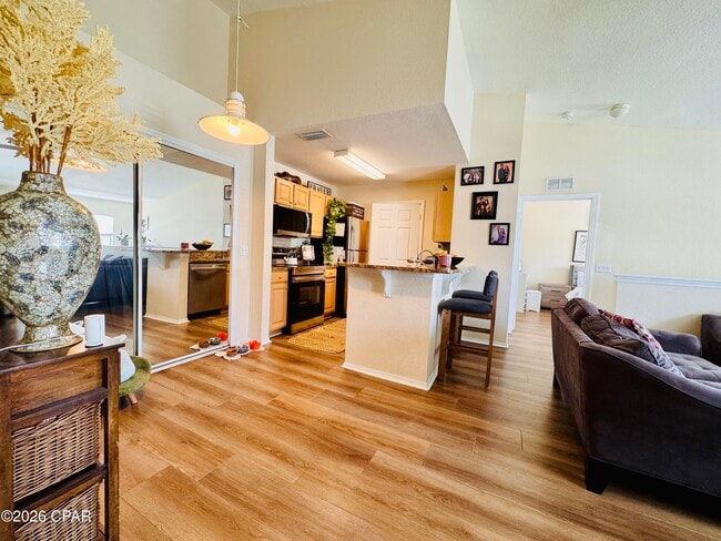 Building Photo - 1109 Lighthouse Rd