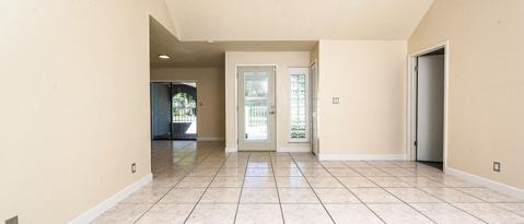 Building Photo - 4 Baywood Dr