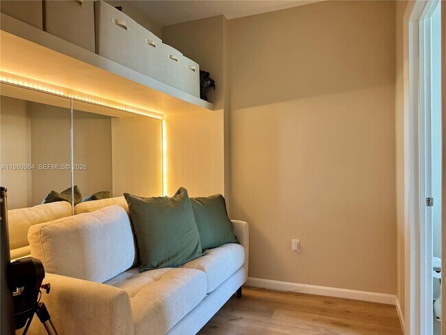 Building Photo - 333 NE 24th St