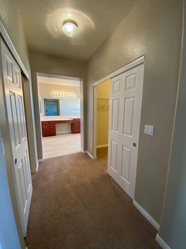 Building Photo - Gorgeous 2 Story Home Available Soon in Ga...
