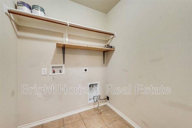 Building Photo - 5160 Britton Ridge Ln