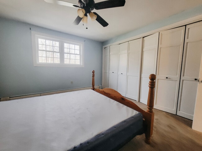 Building Photo - 51 Woods Rd