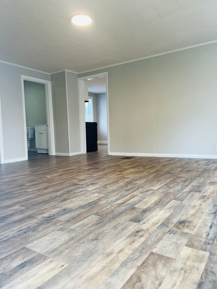Building Photo - 912 Culverton Rd