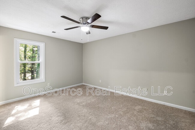 Building Photo - 2963 Lakemont Dr SW
