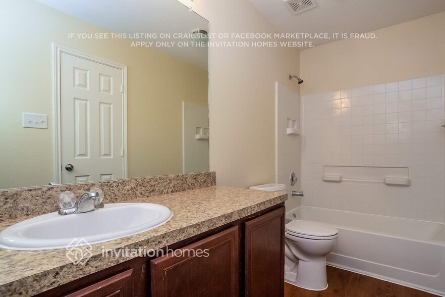 Building Photo - 18715 Dennington Dr